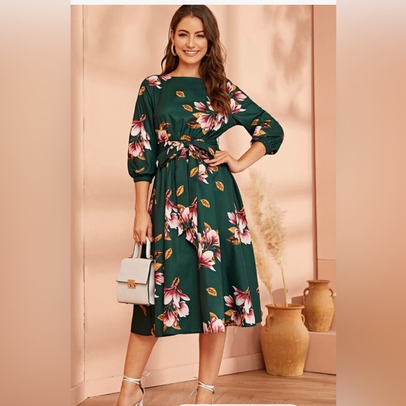 Floral Print Belted Dress L 8/10 NO RIPS NO STAINS NO FLAWS! - Picture 1 of 4